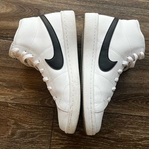 Nike Men's Court Royale 2 Mid Shoes